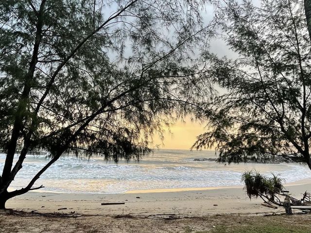 Sichon beach ทะเลภาคใต้ 
