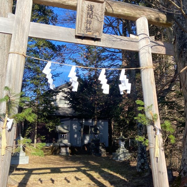 Karuizawa Serenity: Peaks, Church, and Chirps