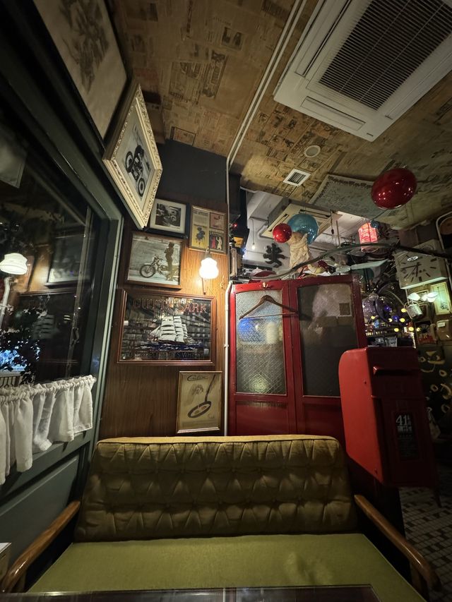 走進時光隧道的Cafe