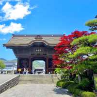 A must-visit temple in Nagano