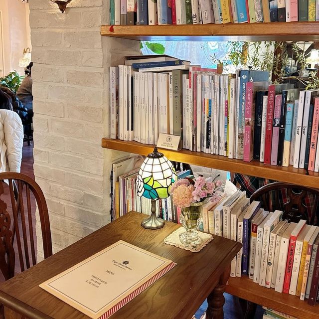 「Rosestellagarden 咖啡店：聖誕節必去打卡點！」