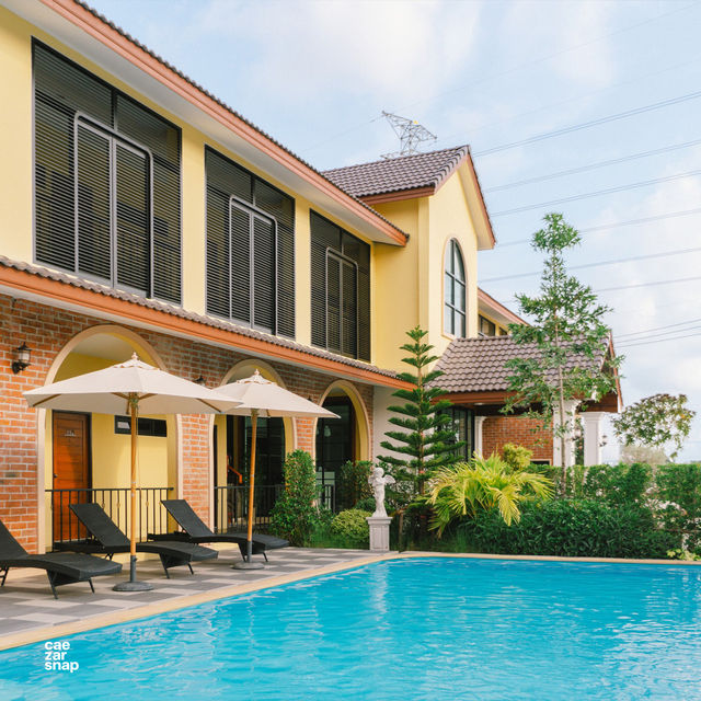 Cottage Pine Rayong Resort & Café 