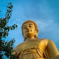 สุขใดไหนจะเท่า…เข้าวัดทำบุญ