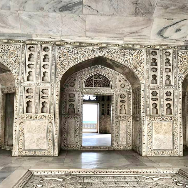 🤩 Unveiling the marvellous Itmad-Ud-Daulah's Tomb 💎