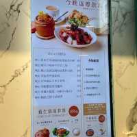 北角四寶食堂 養生燉湯套餐$88起，加購前菜+飲品$28。食到飽飽兩人$250左右
