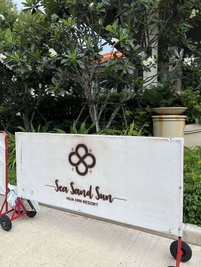 Sea Sand Sun โรงแรมน่ารักริมชายหาดชะอำ หัวหิน