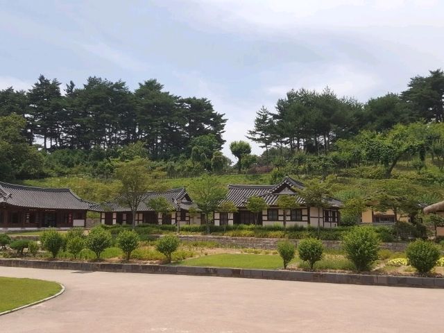 The Yangban house in Gangneung, Seongyojang House