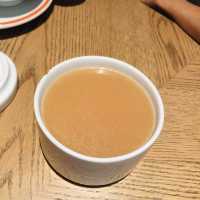 「深圳地鐵站附近川菜店，適合大人老人家」