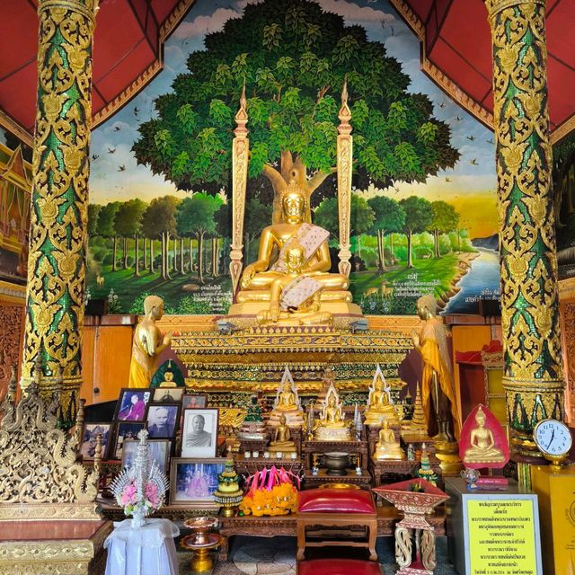 วัดศรีดอนมูล วัดสวยที่คนมามูเยอะ