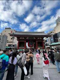 Senso-ji is Tokyo’s Oldest Temple ⛩️🇯🇵