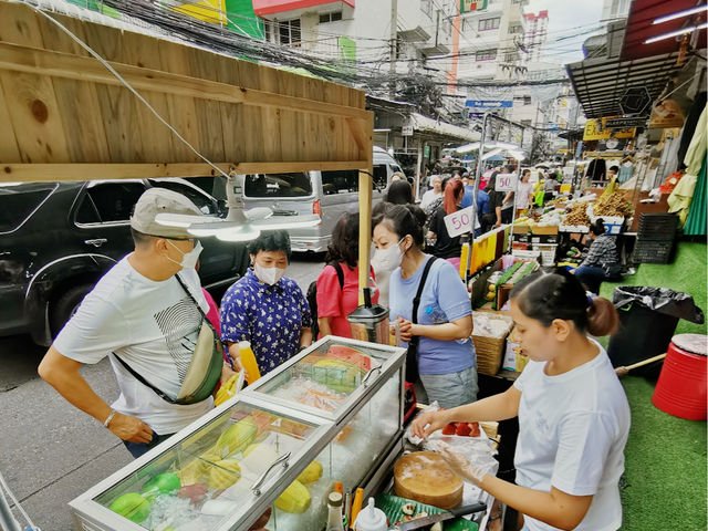 Pratunam Market 