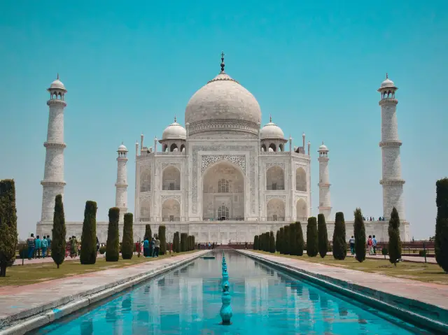 Eternal Elegance: A Journey to the Taj Mahal