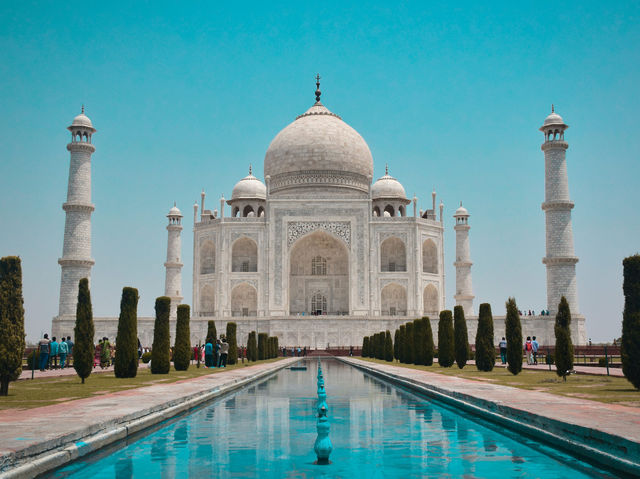 Eternal Elegance: A Journey to the Taj Mahal