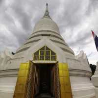 วัดพระศรีมหาธาตุวรมหาวิหาร