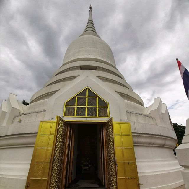 วัดพระศรีมหาธาตุวรมหาวิหาร