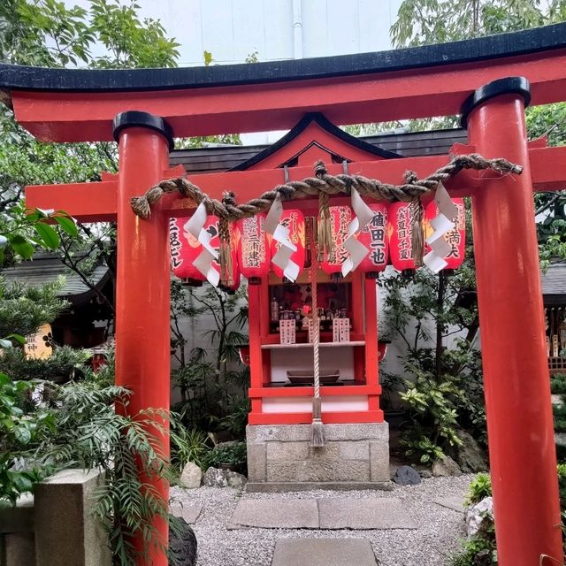 京都景點｜隱身商店街能增長學問智慧、金牛求財富—錦天滿宮