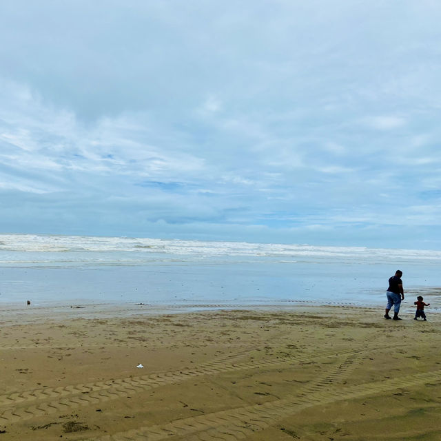 Roxy Sematan Beach: A Tranquil Escape in Sarawak