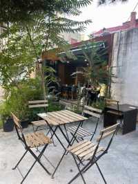 An intersting cafe