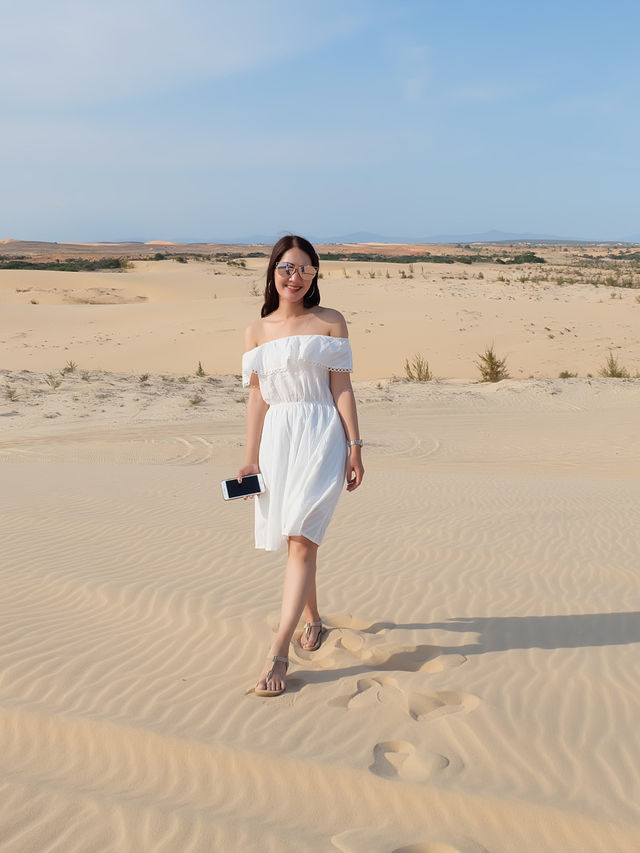 เที่ยวทะเลทราย white sand dune  ที่มุยเน่ 
