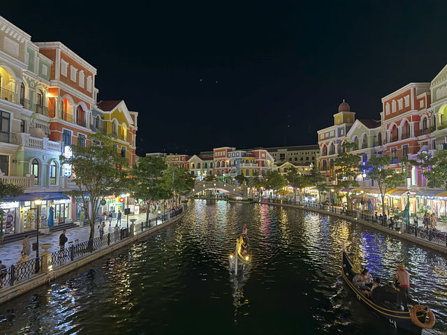 Sleepless City, Grand World Phu Quoc