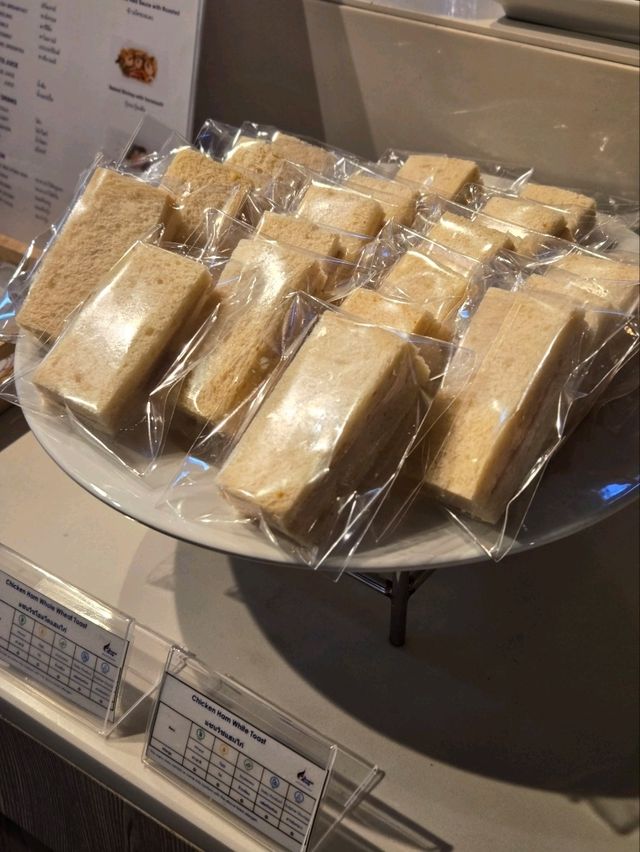 【サムイ島】空港ラウンジの様子をご紹介