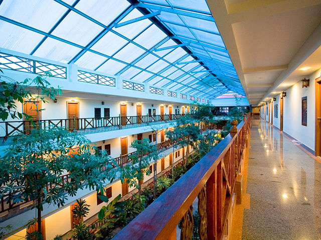 Chaikanathani Hotel