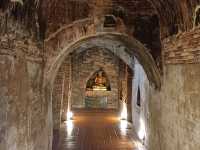 清邁烏懞寺:泰國最神秘的森林隧道寺廟