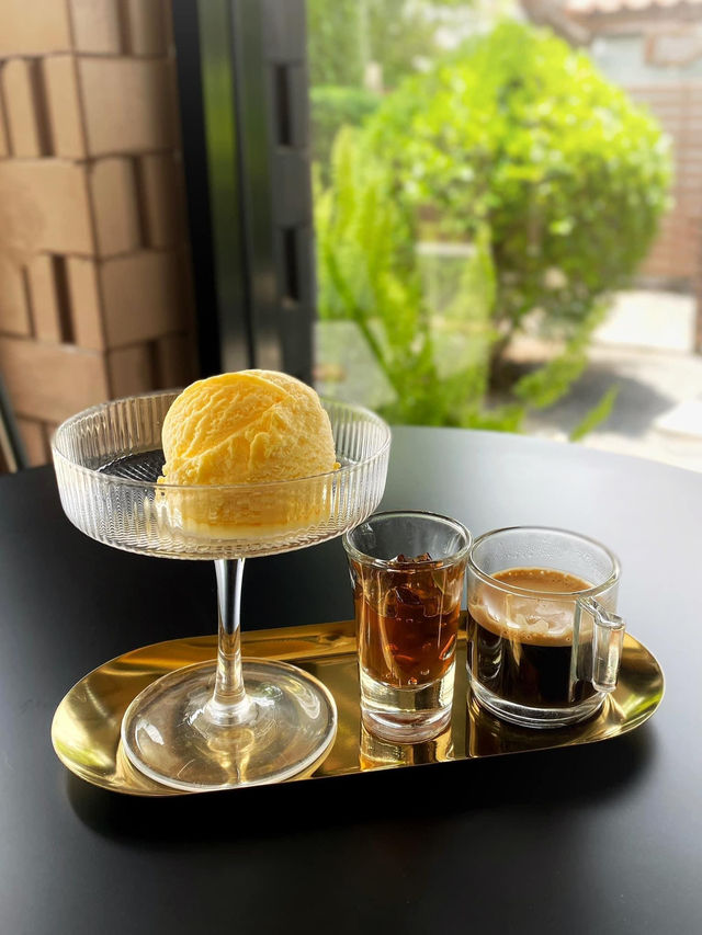 คาเฟ่ในสวนก่อนขึ้นเขาค้อ