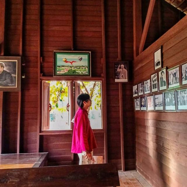 อนุสรณ์สถานประธานโฮจิมินห์  จังหวัดนครพนม 
