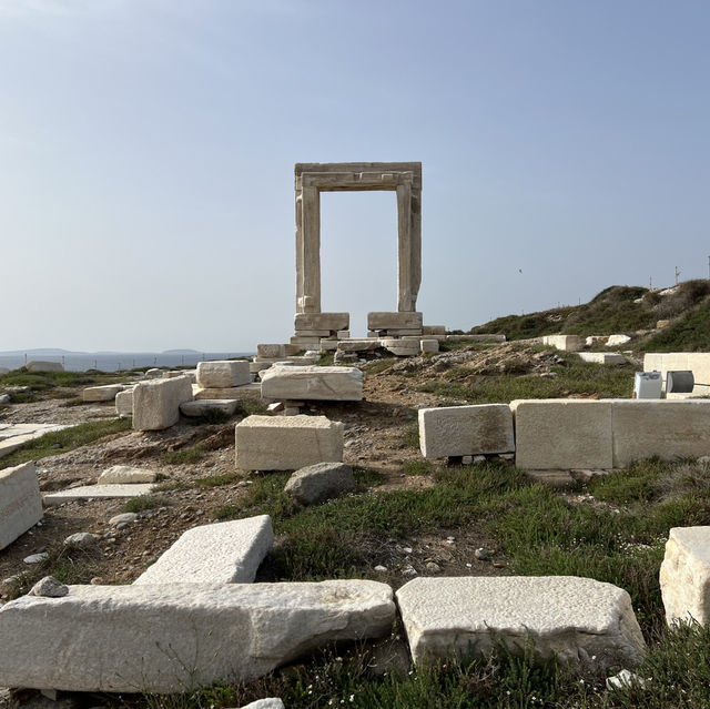 Portara: the inspiration for National Geographic logo 