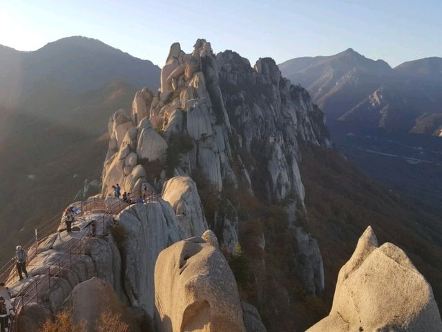 An autumn viewing hiking adventure at Ulsanbawi near Seoraksan