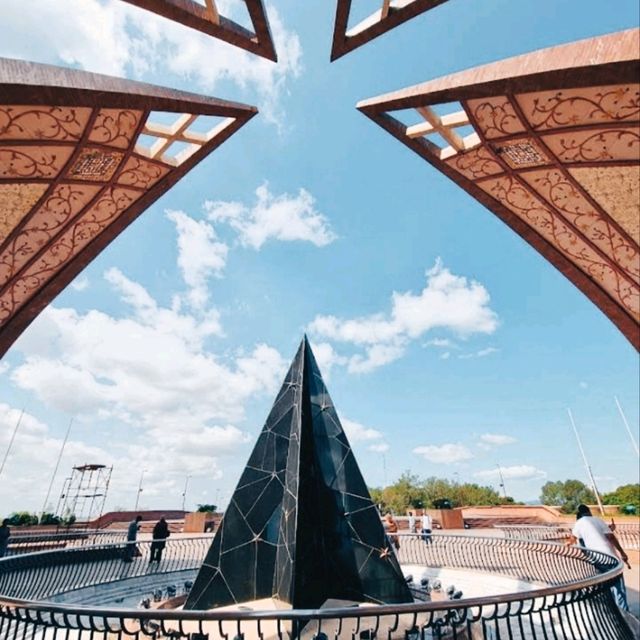 @ THE PAKISTAN MONUMENT.