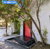 打開白色小屋的紅色大門，台南設計師旅店：8又二分之一