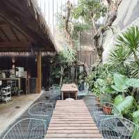 Umanari Cafe & Resto