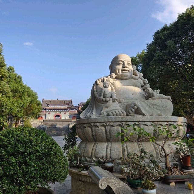 🚗 韶關. 東華禪寺+天王山韋馱菩薩