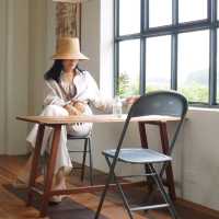 จิบกาแฟ ชมวิวแม่น้ำ ที่ Normal Café โพธาราม