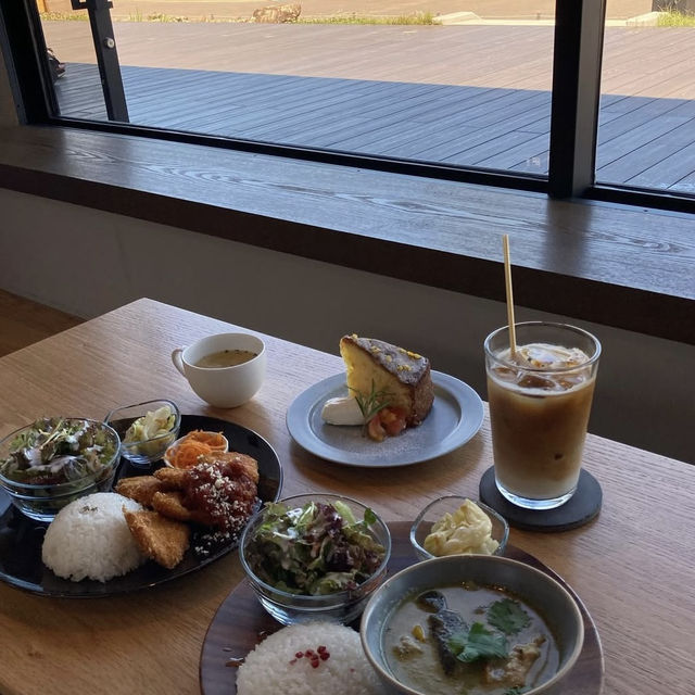 【広島】海が見えるブックカフェ