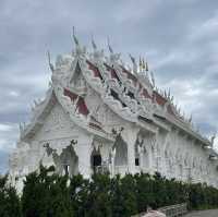 วัดห้วยปลากั้ง • เชียงราย