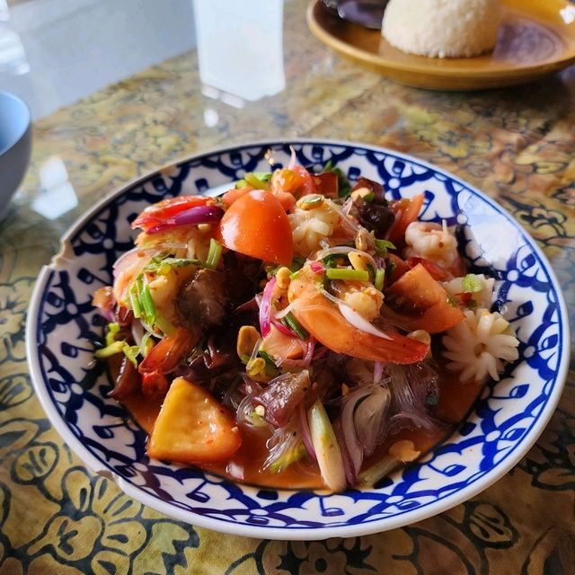 ร้านอาหารเขาพับผ้า