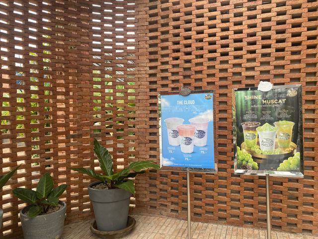 คาเฟ่อเมซอนโคกเคียน นราธิวาส