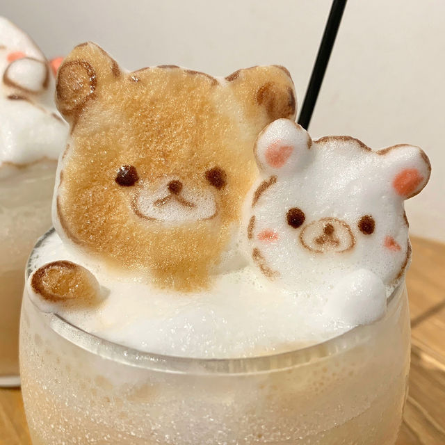 Adorable Coffee Break with 3D Latte Art🧸