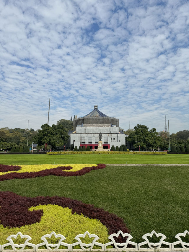 🇨🇳 Honoring History: Explore the Sun Yat-sen Memorial Hall in Guangzhou