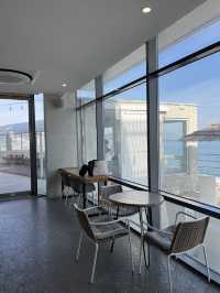 야외 오션뷰 테라스가 있는 경주 대형 베이커리 카페