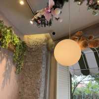 A Café That Feels Like a Hug