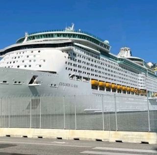 Luxury Cruise Trip in Italy: Sail in Style! 🚢🇮🇹✨