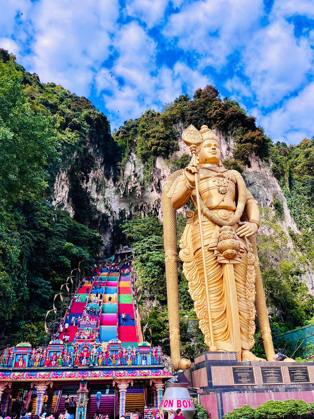 “Batu Caves: A Must-Visit Temple with Stunning Rainbow Stairs!”