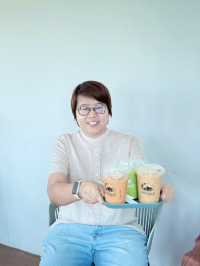 คาเฟ่บรรยากาศดีริมทุ่งนา ครัวซองส์ไส้อั่วอร่อย