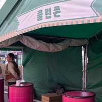 벚꽃 축제 중인 김천 연화지