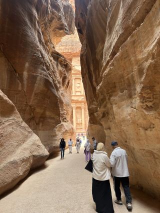 Petra’s dramatic entrance