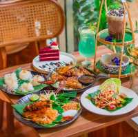ปดูช้างคาเฟ่อยุธยาสไตล์บาหลีไม้ไผ่